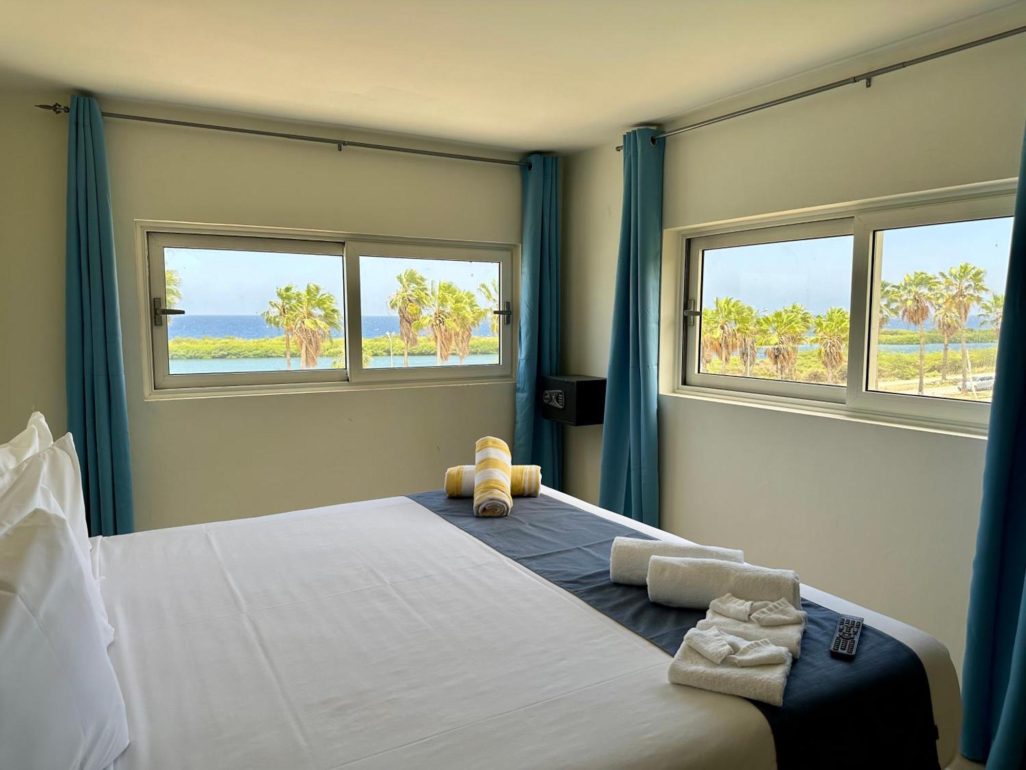 Merakii Seaview Escape Curacao Willemstad Bagian luar foto